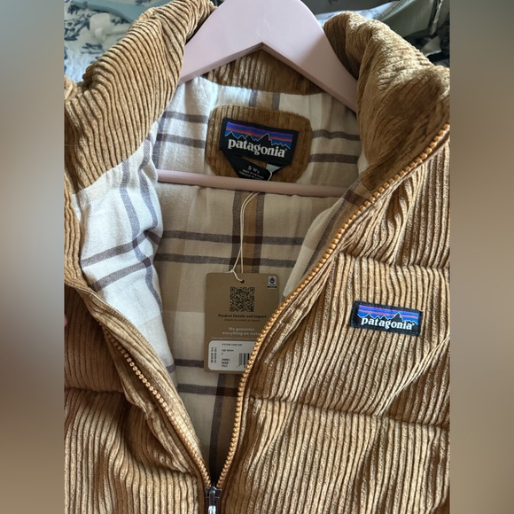 Patagonia Cord Fjord Down Coat Jacket Women's Nest Brown Tan Size Small NWT - Picture 2 of 2